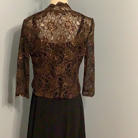 Karen Miller Chiffon dress/gown. Size 6 - Picture 8 of 15